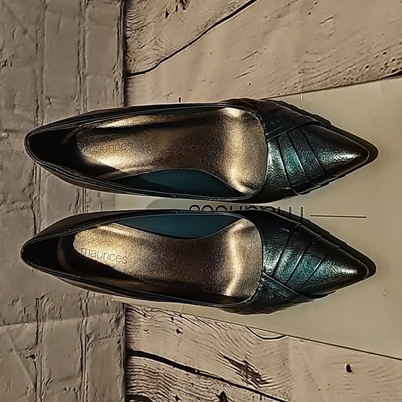 Aura Teal Heels - Picture 2 of 5